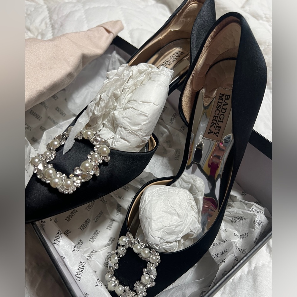 Badgley Mischa Fabia Black size 7.5.  Worn once.